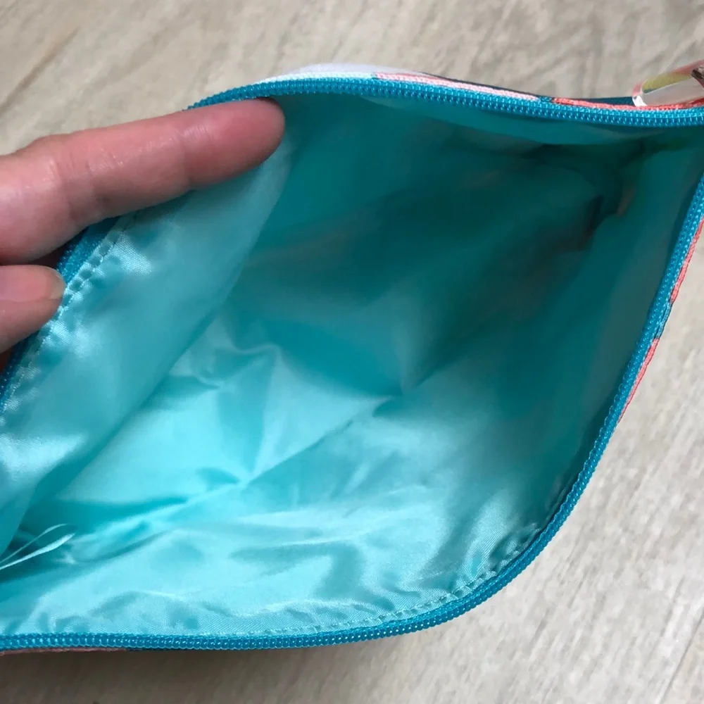 Clinique Makeup Bag Chevron NWOT #2